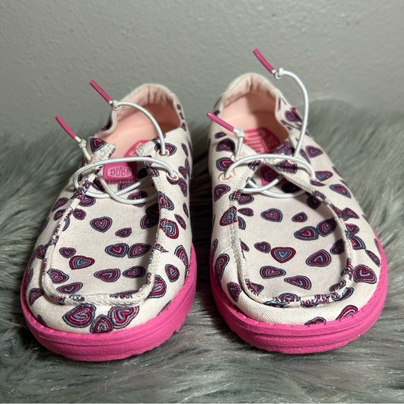Hey Dude Wendy Hearts PS Girls Pink Women's Heart Patterned Shoes Size Y5 / L6 - Picture 6 of 10